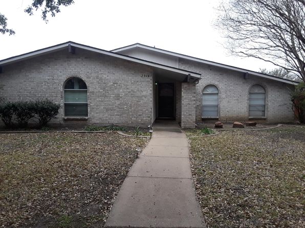 2914 Pinewood Dr