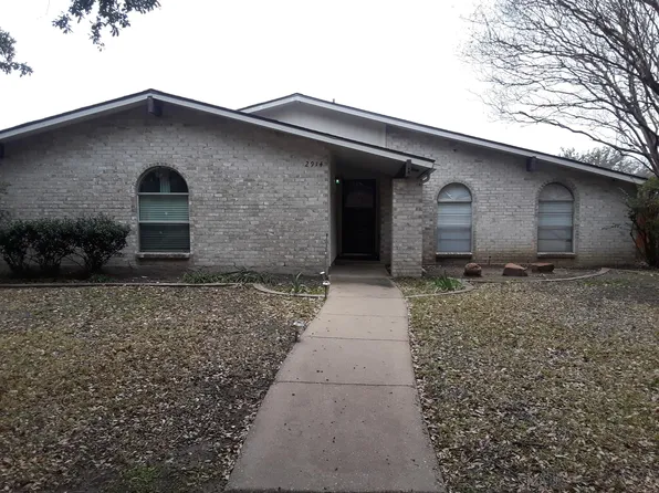 2914 Pinewood Dr, Garland, TX 75044