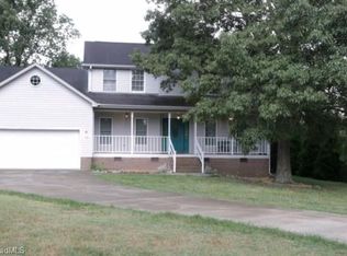 1532 Skeet Club Rd, High Point, NC 27265