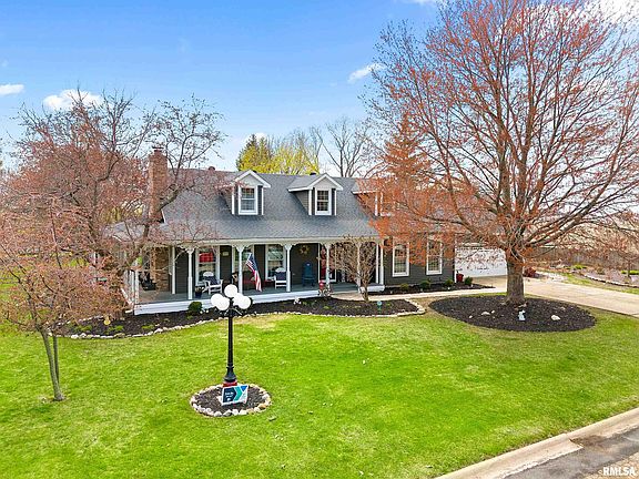 3rd image of 310 W Southgate Dr