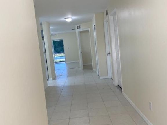 3rd image of 4620 Douglas Ln