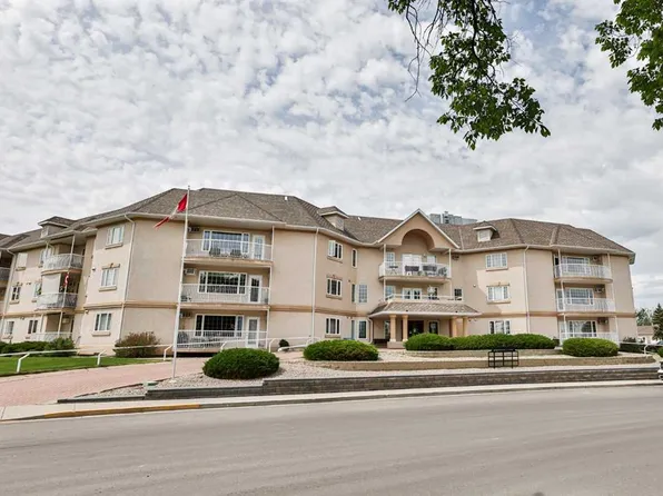 4800 A E 48th Ave #210, Taber, AB T1G 2G9