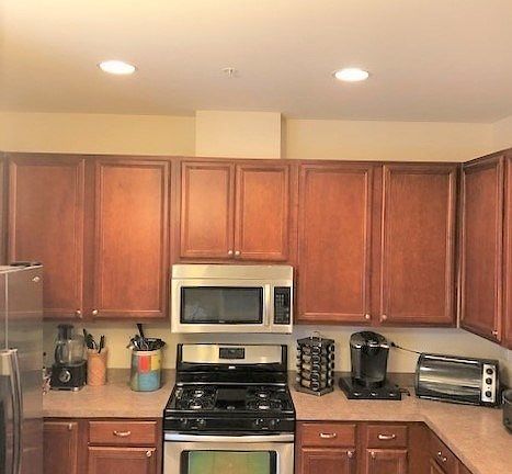 5th image of 6112 Washington Ct