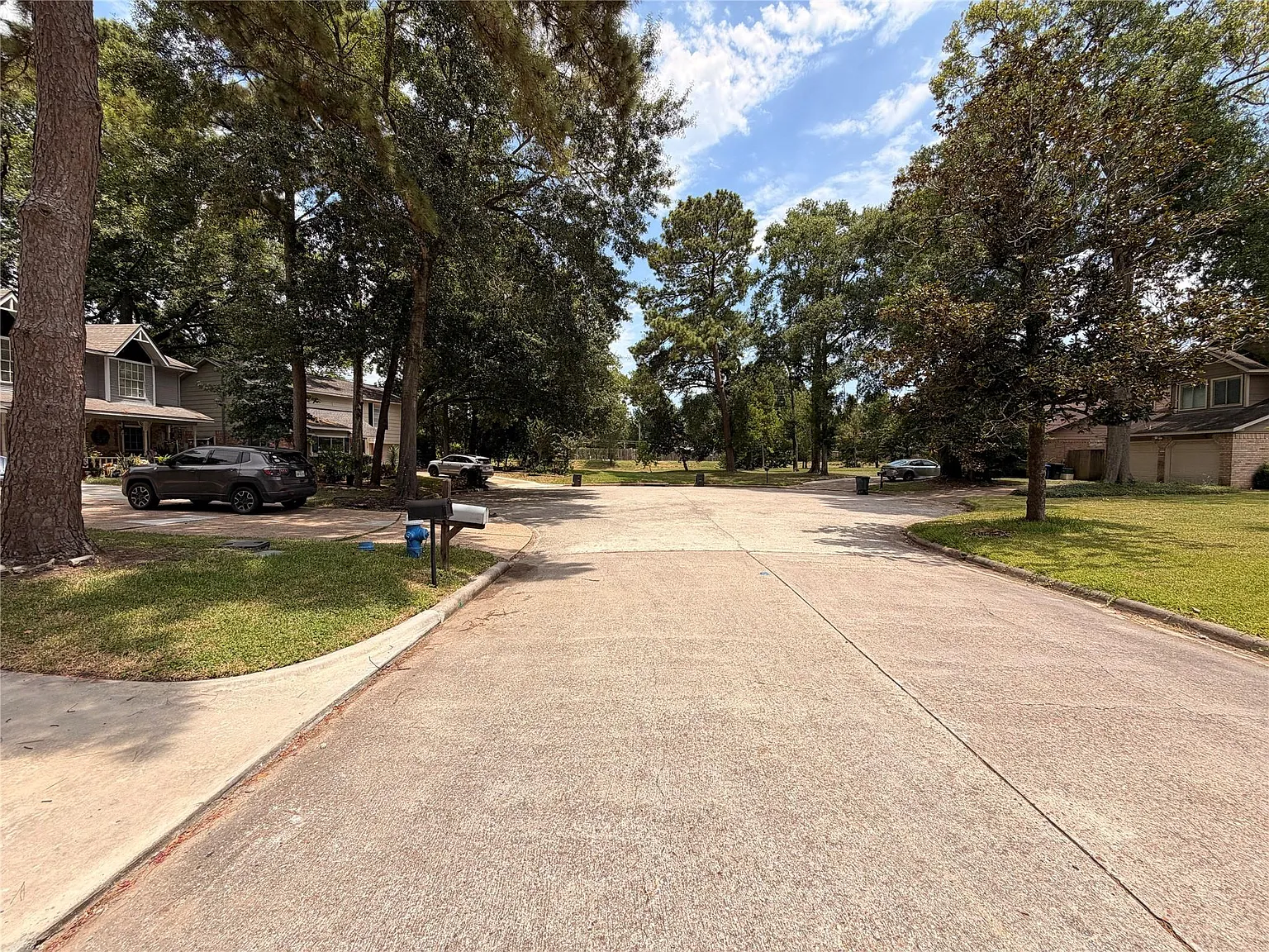 4 bed, 2.5 bath, 2039 sqft, $2,150 — Photo 4