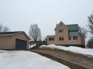 478 Washington St, Ishpeming, MI 49849