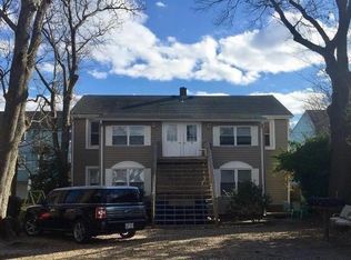 310 26th St APT 3, Virginia Beach, VA 23451