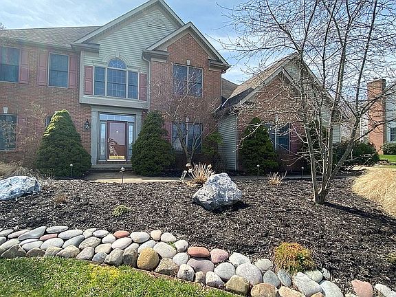 2nd image of 8498 Yorkshire St NW