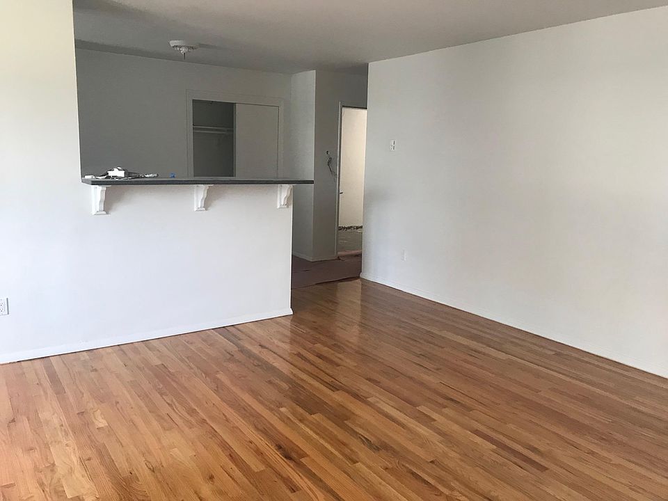 1st image of 485 Warburton Ave #3