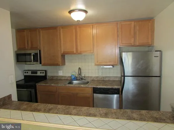 6310 Hil Mar Dr Unit 9-11, District Heights, MD 20747
