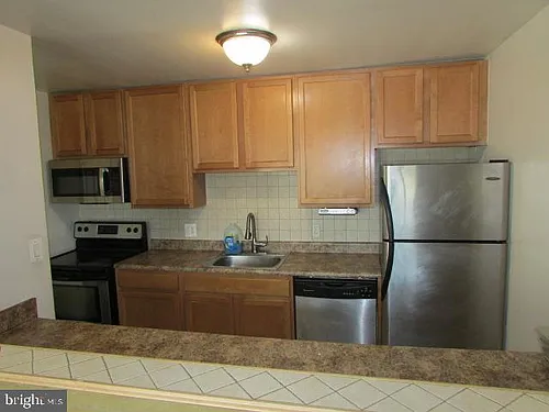 6310 Hil Mar Dr #9-11 Photo 1