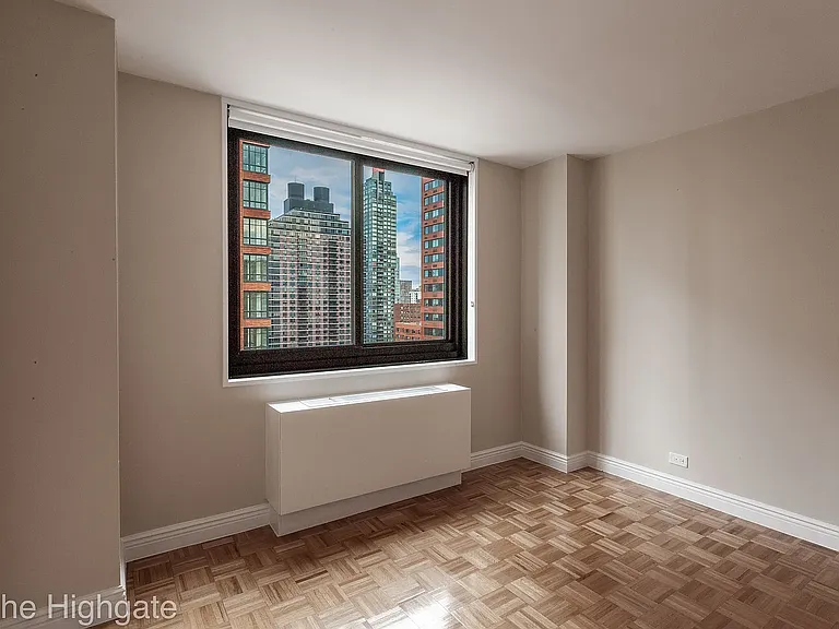 182 E 95th St #14K — Photo 2
