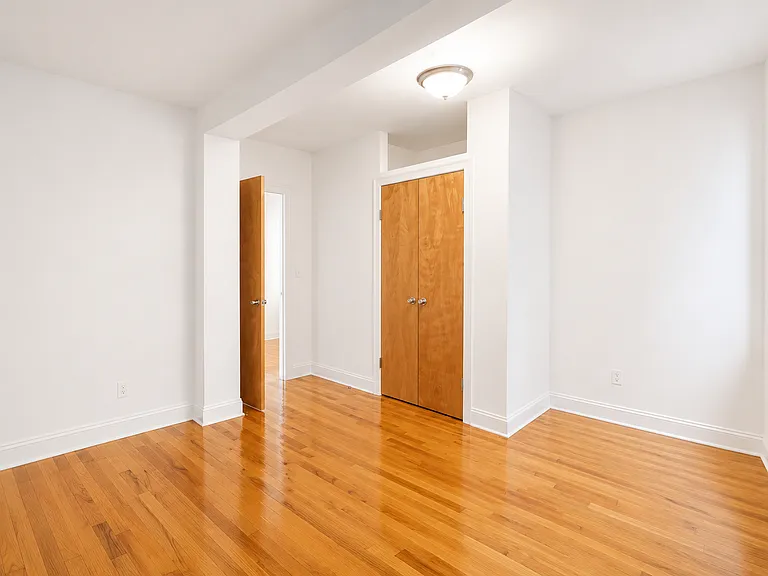 700 Fort Washington Ave #4B — Photo 8