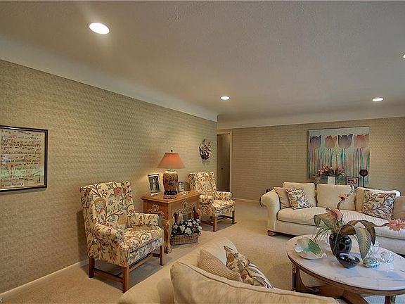 4th image of 24559 Tunbridge Ln