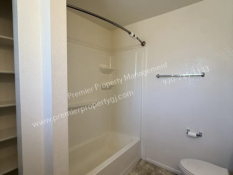 612 Round Table Rd — Photo 19