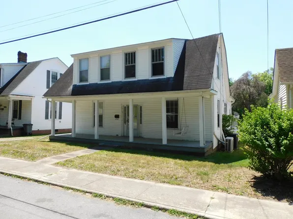 1315 Wilkerson St, South Boston, VA 24592