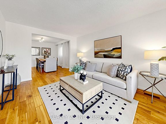 5th image of 132 Harding Blvd