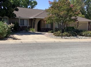 411 Woodhill Dr, Redding, CA 96003