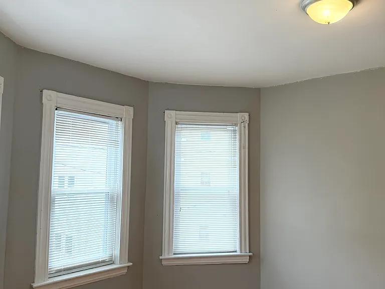 12 Fairmont Pl — Photo 7