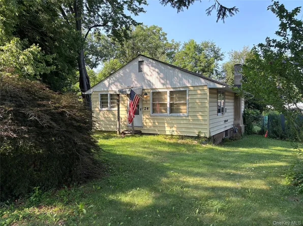 24 Maple Street, Greenwood Lake, NY 10925