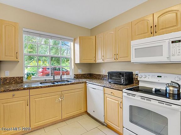 3rd image of 2390 Vero South Cir SW