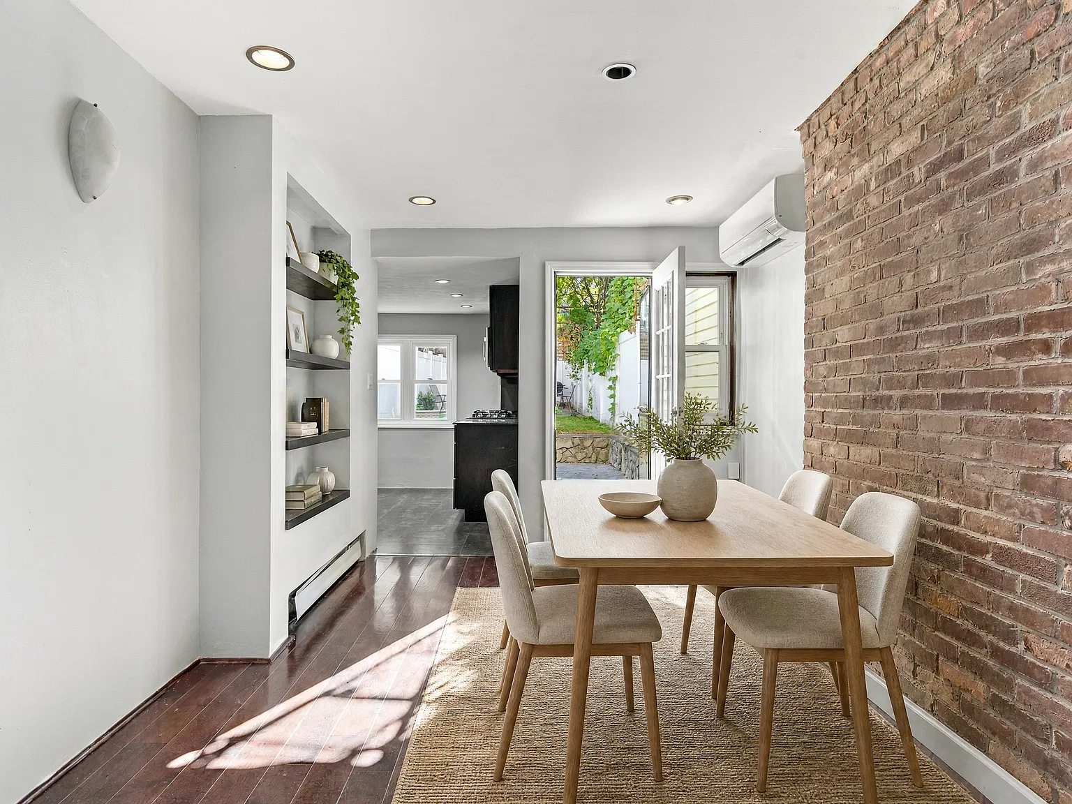 1246 Prospect Place — Photo 3