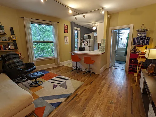 1233 N Marion St #2 Photo 1