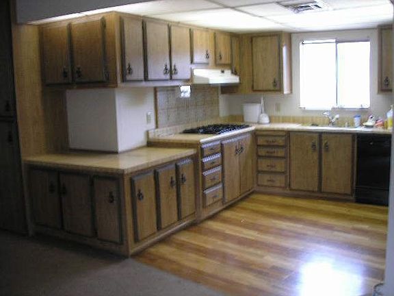 New appliances+washer & dryer