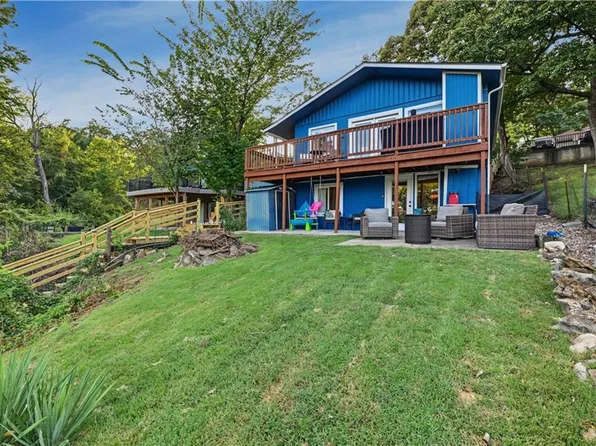 15 M St, Lake Lotawana, MO 64086