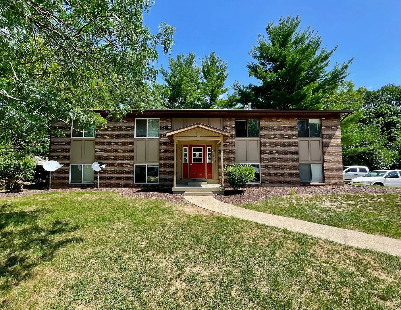 2 bed, 1.0 bath, 850 sqft, $1,500 — Photo 1