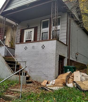 4th image of 1799 Baltimore Ave