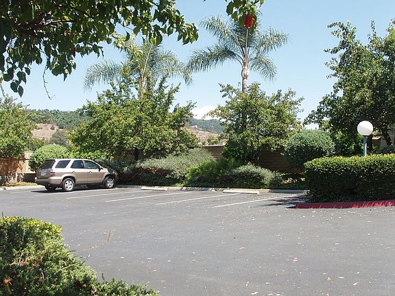 Complex Extra parking