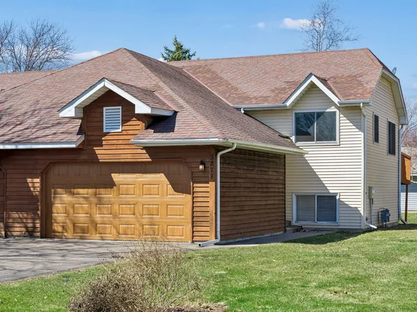 3277 Greenbrier St, Vadnais Heights, MN 55127