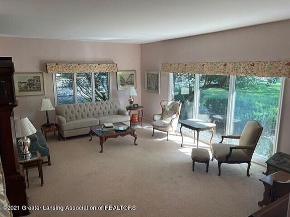 3rd image of 6055 Dawn Ave