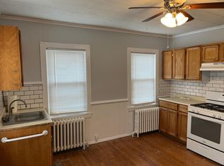 1 16th St #A, Troy, NY 12180