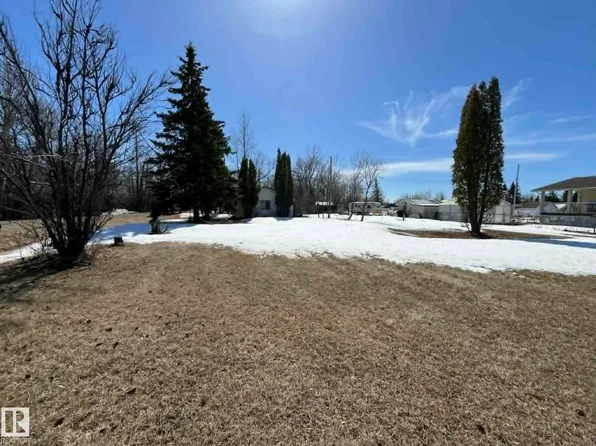 4901 50th Ave, Clyde, AB T0G 0P0