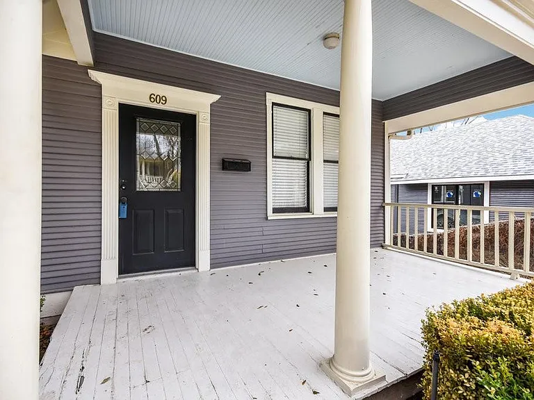 609 Harthan St #A — Photo 3