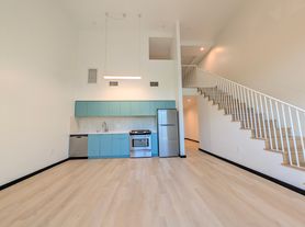 1313 Sunset BLVD, 211