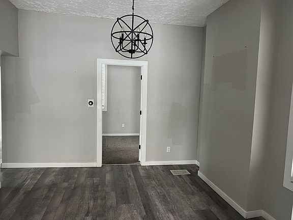 5th image of 1035 Wilson Ave