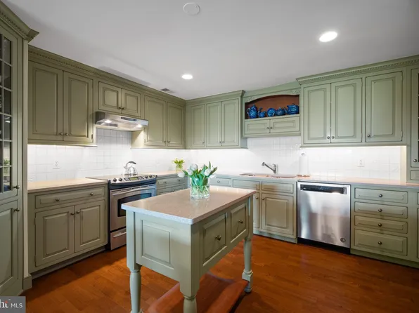 100 Grays Ln APT 506, Haverford, PA 19041