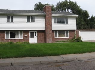 1015 E 11th St, Ogallala, NE 69153