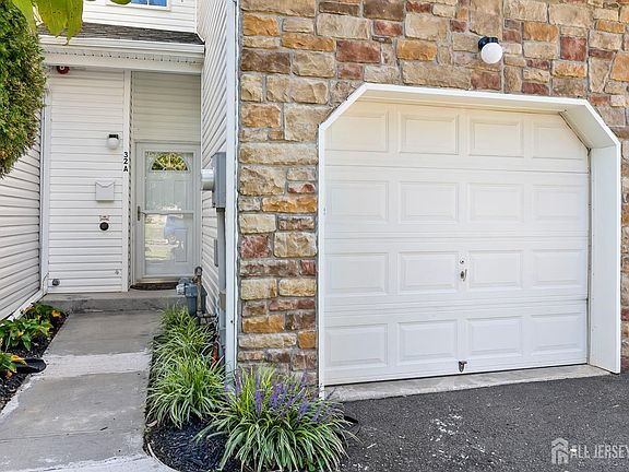 3rd image of 32 Loretto St #A