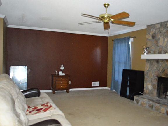 3rd image of 1889 Libby Ln