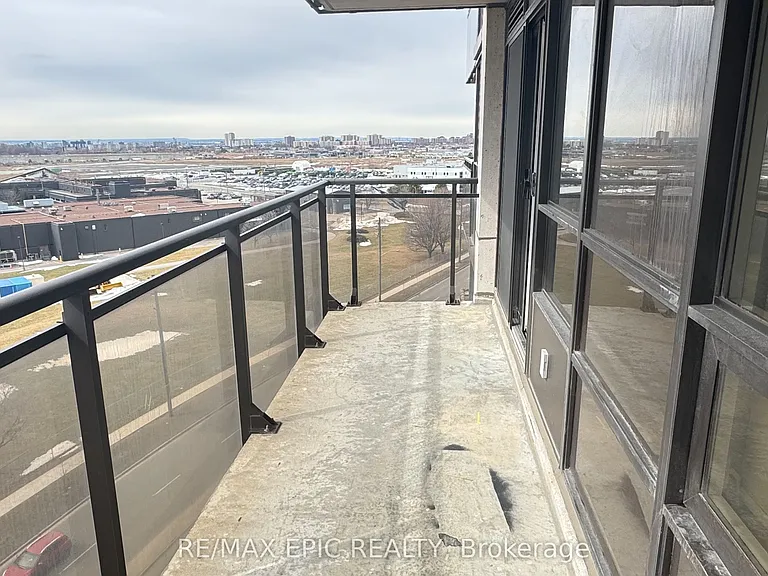 1070 Sheppard Ave W #1012 — Photo 11