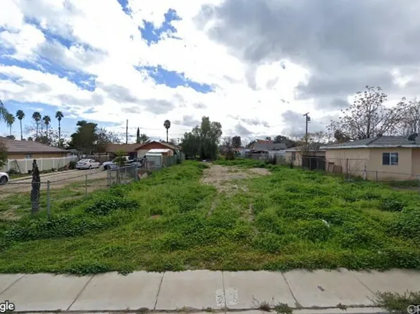 257 W 1st St, Perris, CA 92570