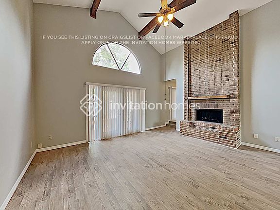 5th image of 1937 Houndslake Dr