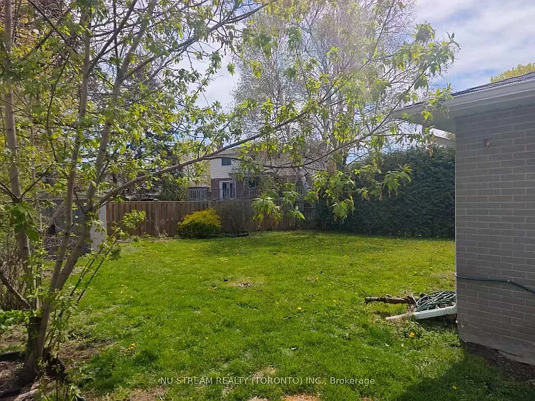 25 Bigwin Dr #BASEMENT — Photo 4