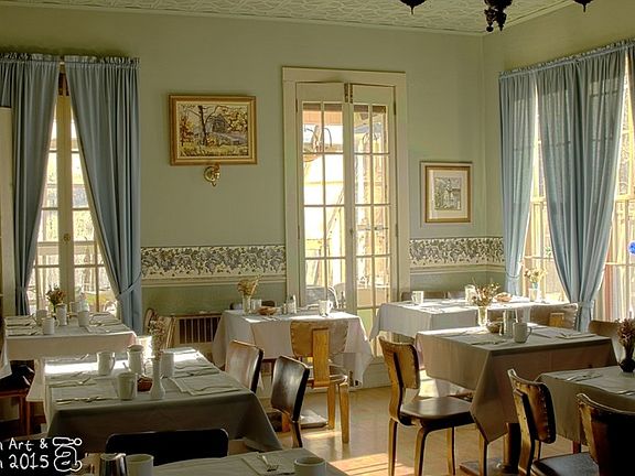Main Dining