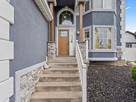 5th image of 1132 N 780 W