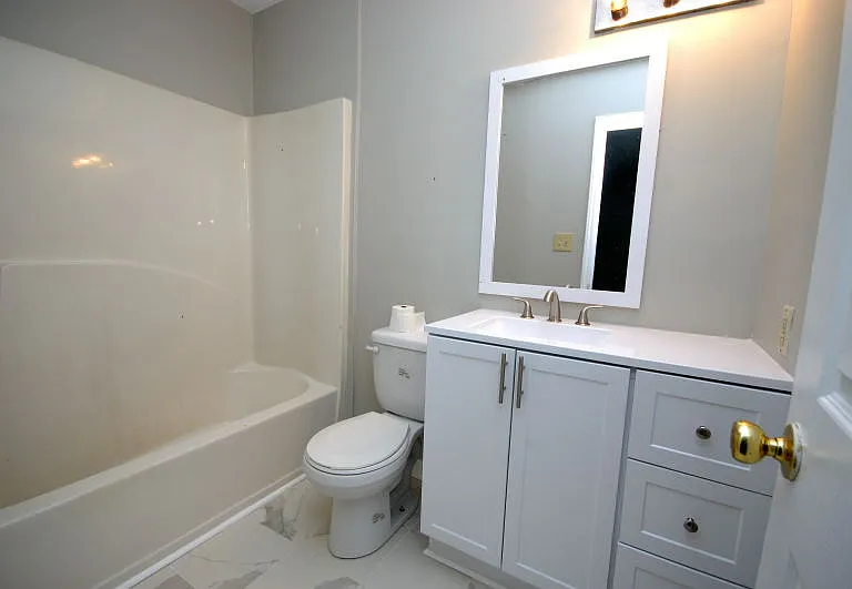 310 W Pine St #D — Photo 6