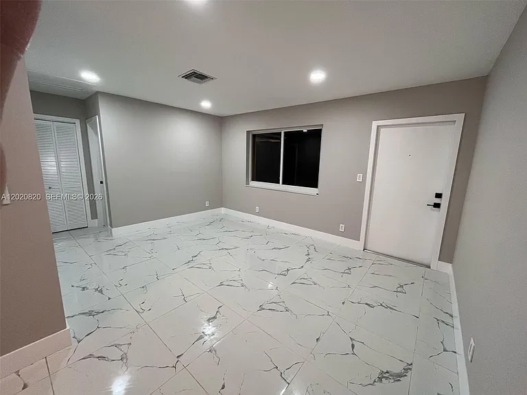 1015 W Las Olas Blvd #3 — Photo 9